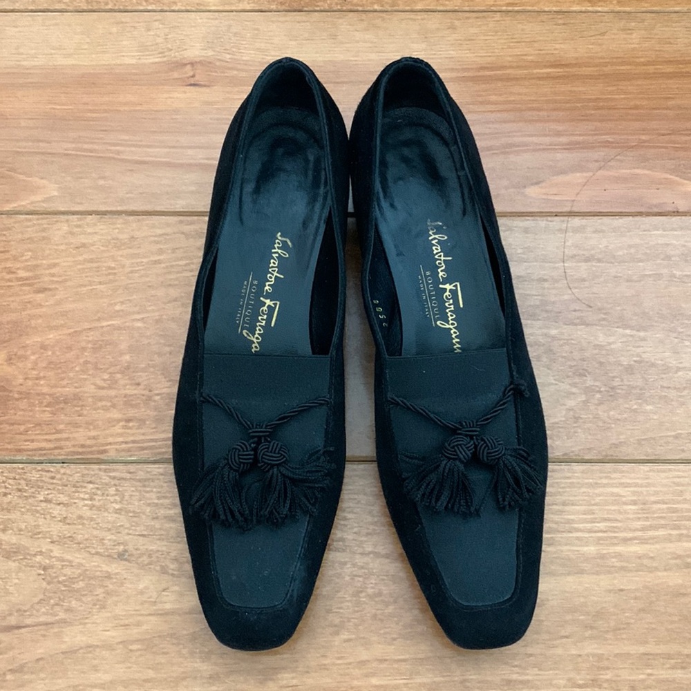 Ferragamo suede low heel. Size 7
